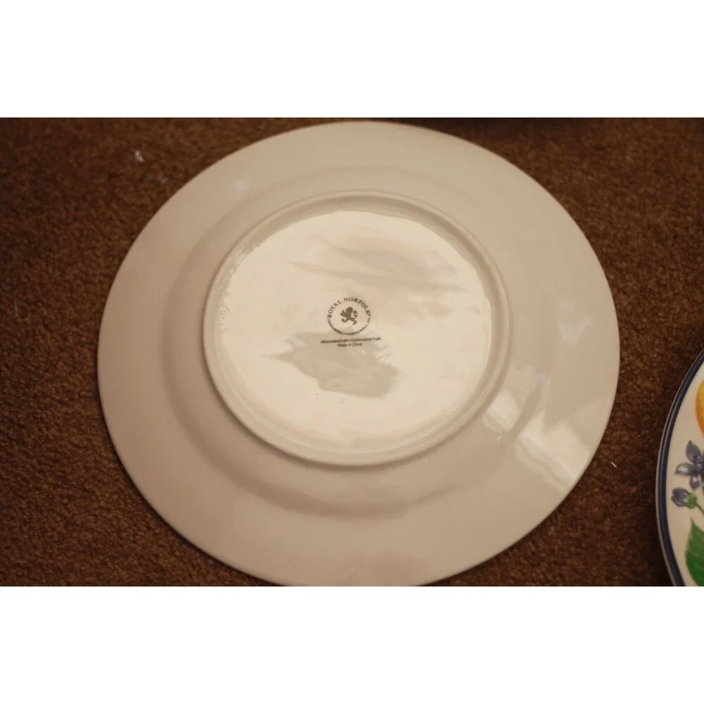 Royal Norfolk Lemon Dinner Plate Yellow Fruit Ceramic 10.5- Set of 4